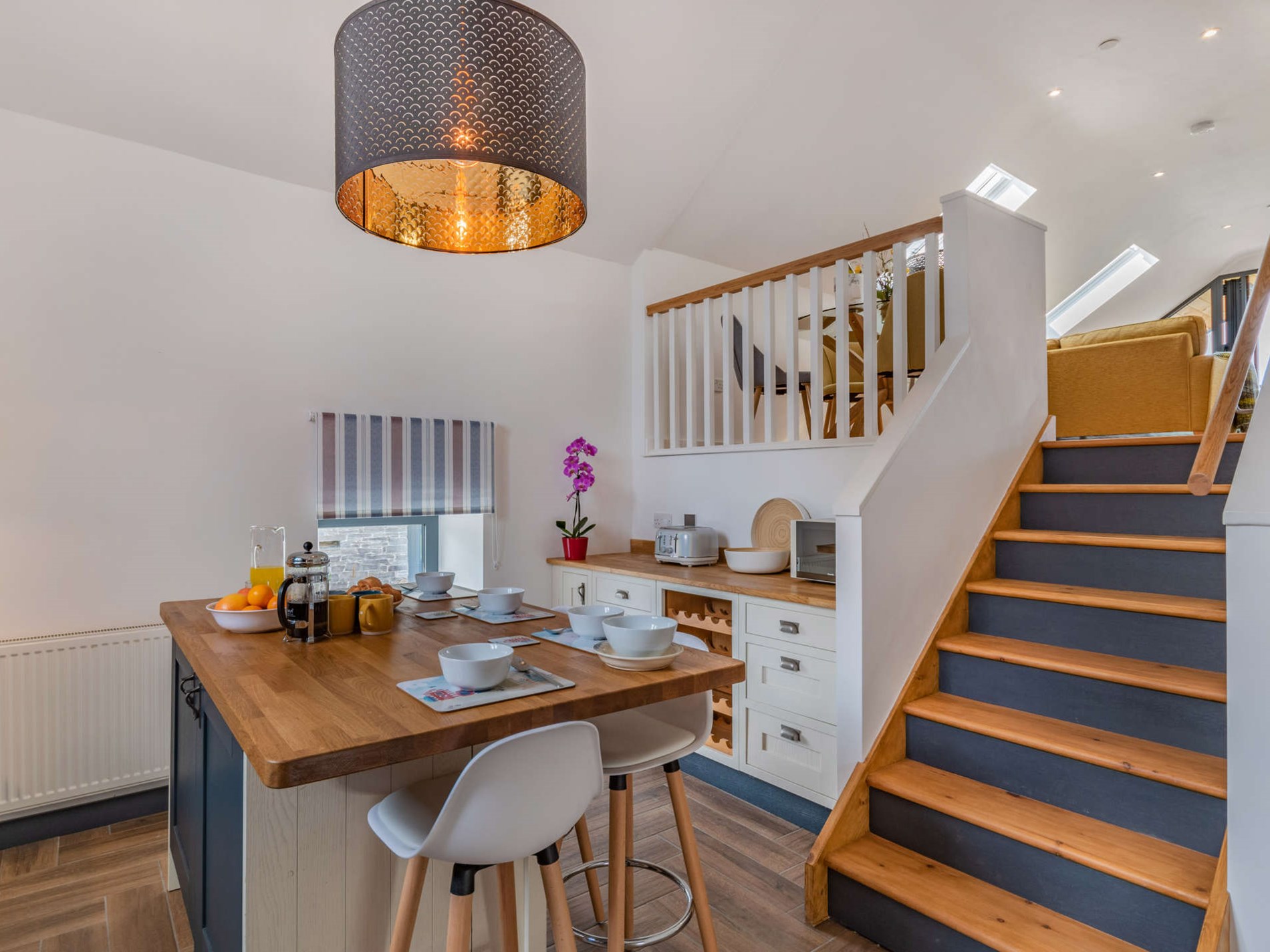 Keuken van een hondvriendelijk vakantiehuis met omheinde tuin in Cilgerran, Pembrokeshire